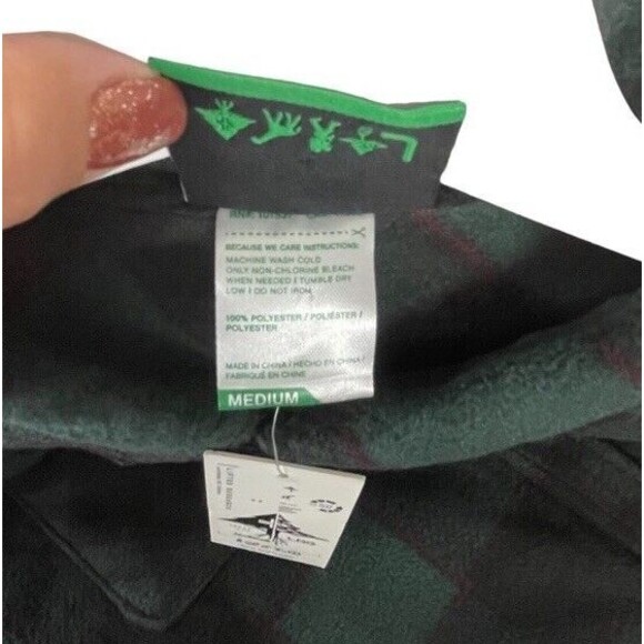 Lifted Research Group LRG Flannel Fleece Shacket Medium Black Plaid Snap NWT - Picture 4 of 6